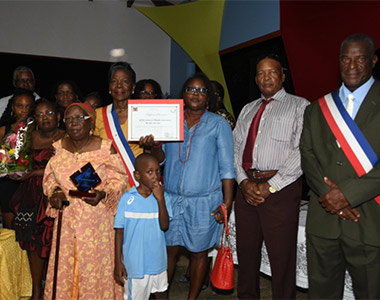 Madame Josette Justine BELISE honorée à la Fête de Vieux-Bourg