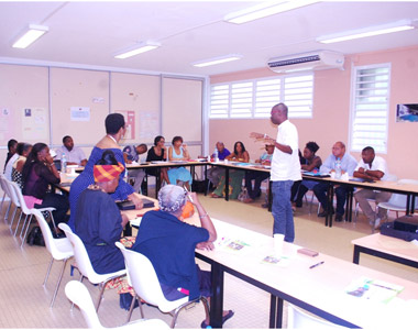 Elus et cadres de l’Agenda 21 à la salle de Formation de la Direction de l’Education et du Temps Libre à Girard.